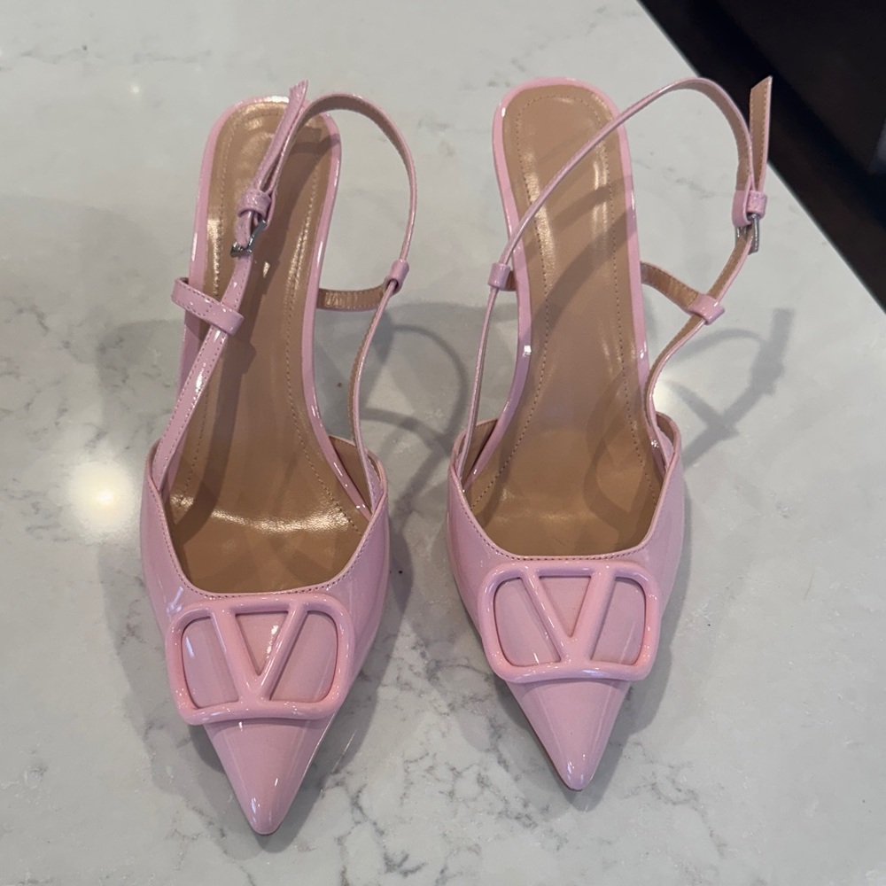 Elegant Pink Slingback Heels